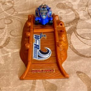 Vintage 2003 McDonald’s Hot Wheels World Race Highway 35 Ramp Wave Ripper
